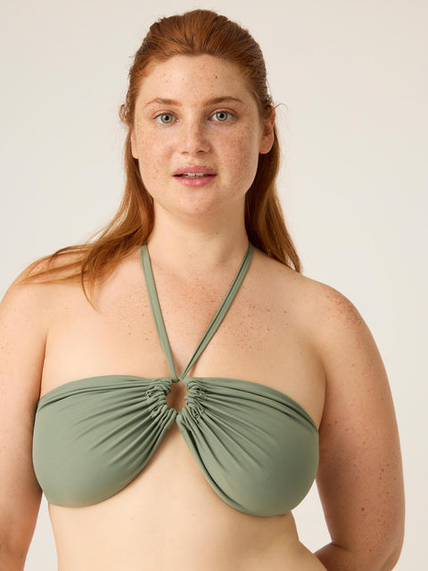SWSTSCNAOSGW_MB_Swimwear_Multiway Bikini Top_Oasis Green-0843_model_Amelia_16-XL.jpg