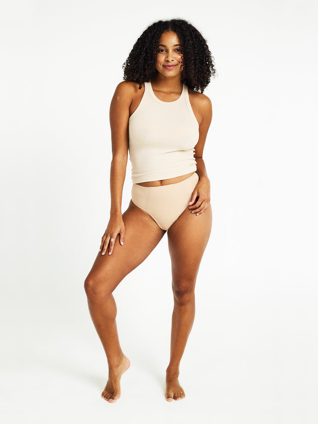 ANHCSOPCLW_MB_Seamfree_Hi_Waist_Porcelain_50_Model_Cameron_10-S.jpg