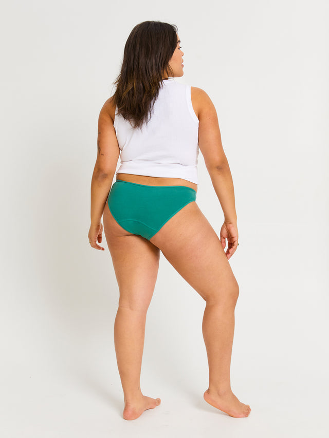 BSBIMHJGLW_MB_Basic_Cheeky_Bikini_Moderate_Heavy_Jungle_Green_BiancaM_16.jpg