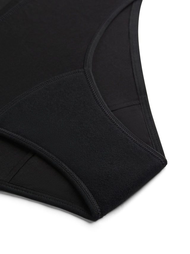Basic Mid-Rise Brief Light Black