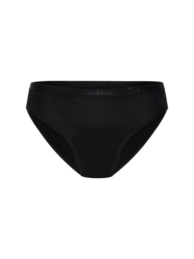 CLBIHOBLAW-211110_MB_Classic_Bikini_HO_Black-0447_model_Baby_8-XS.jpg