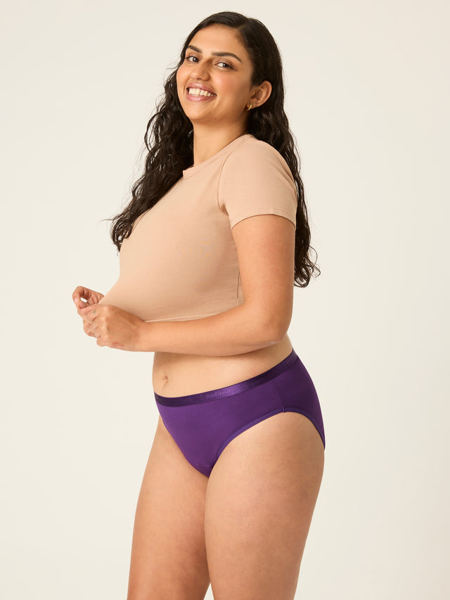 CLBIHOEHLW-MB_Classic_Bikini_HO_Helio-0452_model_Mays_16-XL.jpg
