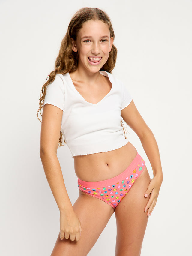 HIBISOHHTW_Teen_Smileyworld_Modibodi_Teen_Hipster_Bikini_Super_Overnight_Happy_Hearts_2495_Leila_Y12-14.jpg