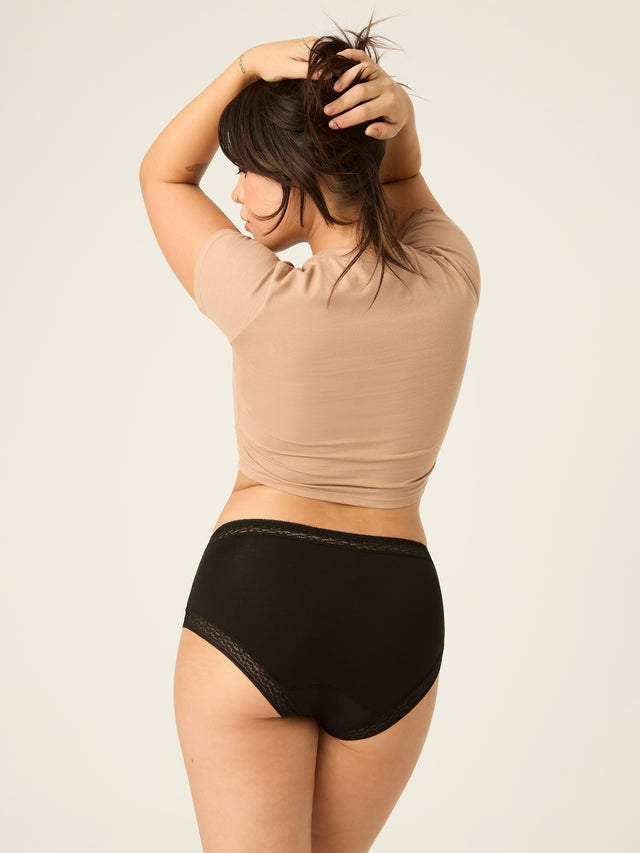 SEBLLMBKLW-MB_Sensual_Boyleg_LM_Black-8_Model_Calmell_12-XL.jpg