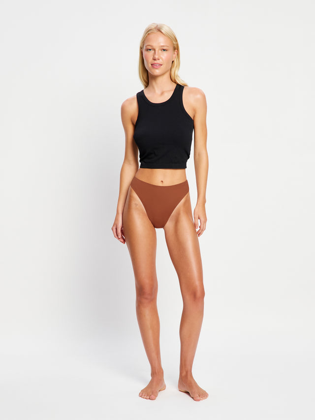 Seamfree Hi-Leg Cheeky Moisture Wicking Mocha Brown