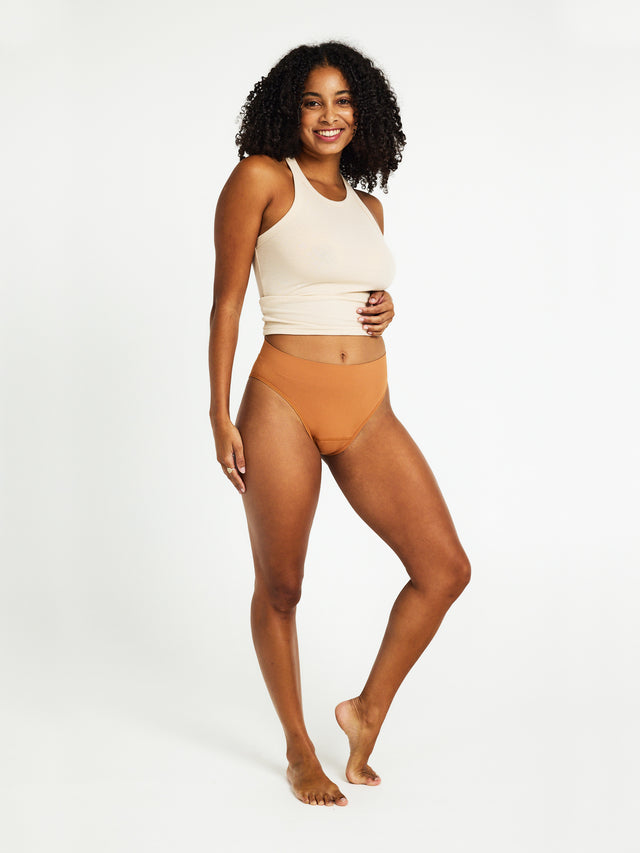 SLBIMHCARW_MB_Seamless_Hi_Leg_Brief_Caramel_12_Model_Cameron_10-S.jpg