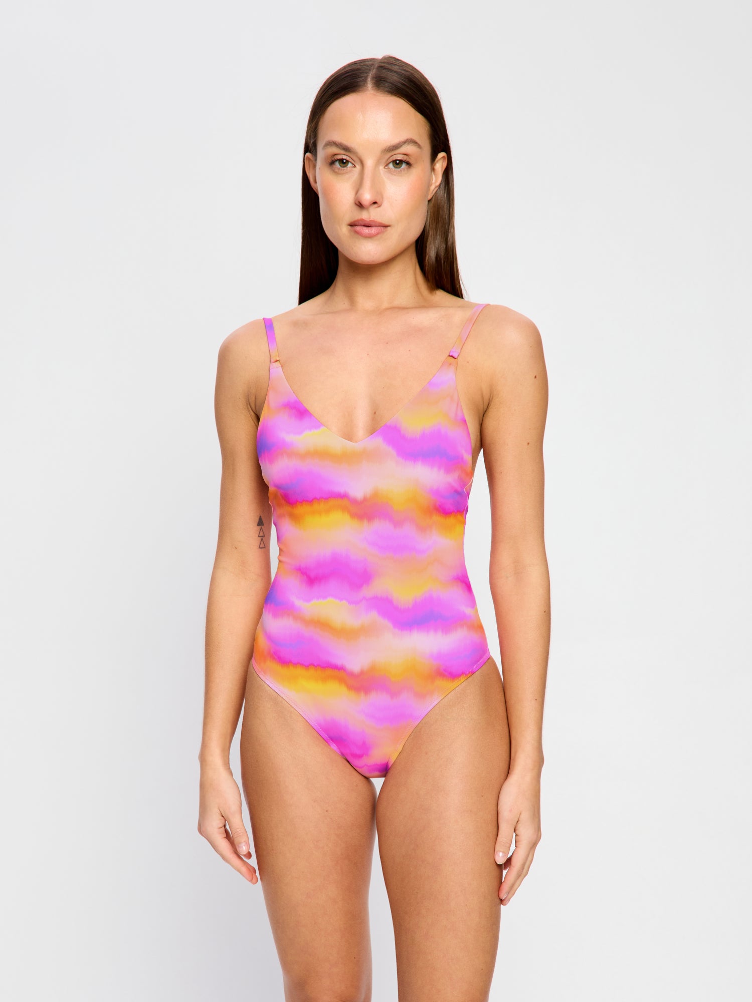 Sunset V‑Neck One‑Piece Light Hazy Pink